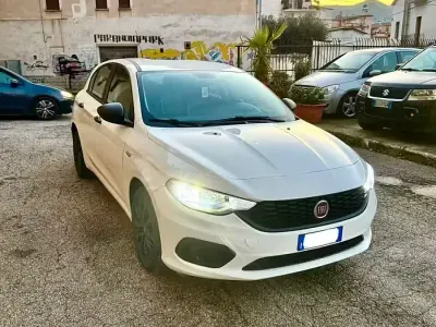 Usata Fiat Tipo Lounge 95 CV (69 kW) 2019 Bianco Berlina