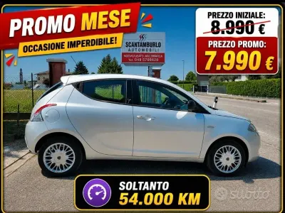 Usata Lancia Ypsilon Silver 69 CV (50 kW) 2017 Grigio Utilitaria