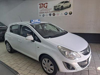 Usata Opel Corsa 75 CV (55 kW) 2011 Nero Berlina