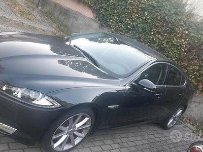 Usata Jaguar XF 340 CV (250 kW) 2014 Nero Berlina
