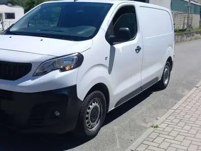 Usata Peugeot Expert 120 CV (88 kW) 2023 Other Furgone