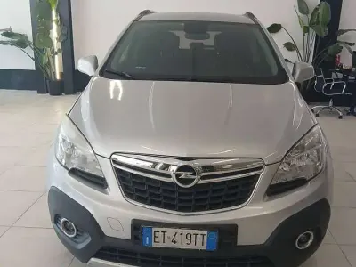 Usata Opel Mokka Cosmo 116 CV (85 kW) 2014 Argento SUV