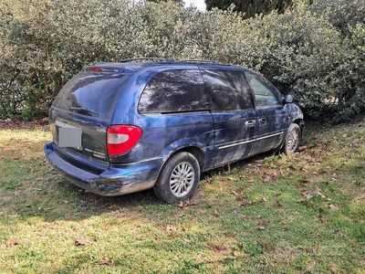 Usata Chrysler Grand Voyager 2001 Blu Monovolume