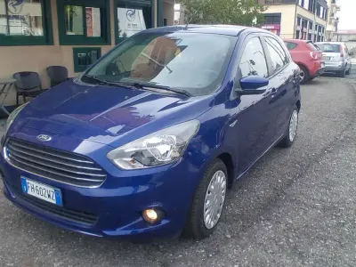 Usata Ford Ka 71 CV (52 kW) 2017 Blu/azzurro Berlina