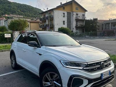 Usata VW T-Roc R-line 116 CV (85 kW) 2023 SUV
