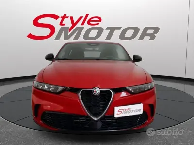 Usata Alfa Romeo Tonale Super 131 CV (96 kW) 2023 Rosso SUV