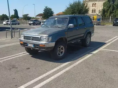 Usata Toyota 4 Runner 90 CV (66 kW) 1993 Verde SUV