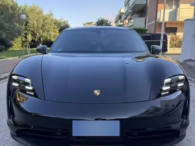 Occasion Porsche Taycan Performance Package 119 kW (163 PK) 2023 Zwart Sedan