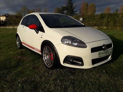 Usata Abarth Grande Punto 179 CV (131 kW) 2009 Bianco Utilitaria