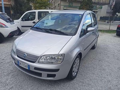 Usata Fiat Idea 90 CV (66 kW) 2008 Argento Monovolume