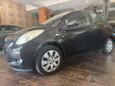Usata Toyota Yaris Sol 87 CV (63 kW) 2007 Nero Utilitaria