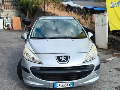 Usata Peugeot 207 95 CV (69 kW) 2009 Grigio Berlina