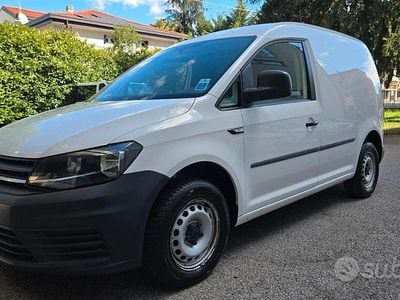 Usata VW Caddy Highline 102 CV (75 kW) 2018 Bianco Monovolume