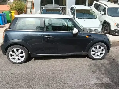 Usata Mini Cooper 75 CV (55 kW) 2007 Grigio Utilitaria