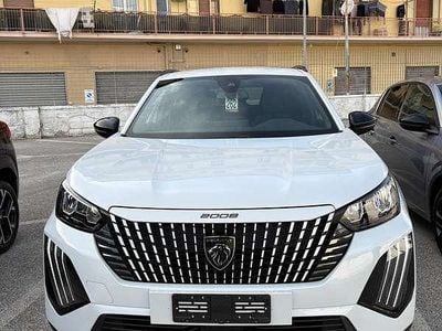 Usata Peugeot 2008 Allure 101 CV (74 kW) 2025 SUV