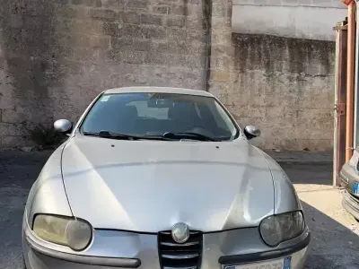 Usata Alfa Romeo 147 Progression 116 CV (85 kW) 2003 Grigio Utilitaria
