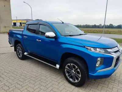 Usata Mitsubishi L200