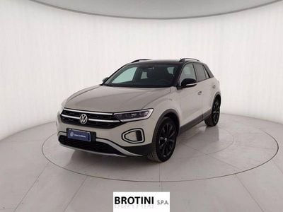 Begagnad VW T-Roc Style 110 HK (80 kW) 2023 Grå SUV