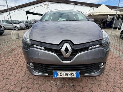Usata Renault Clio IV 75 CV (55 kW) 2014 Grigio Berlina
