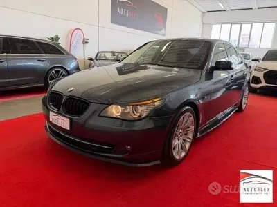 Begagnad BMW 525 M Sport 197 HK (144 kW) 2009 Grå Sedan
