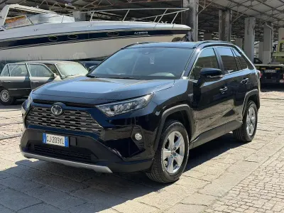 Usata Toyota RAV4 Hybrid Business Edition 178 CV (130 kW) 2022 Nero SUV