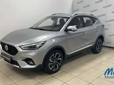 Usata MG ZS Luxury 111 CV (81 kW) 2024 Grigio SUV