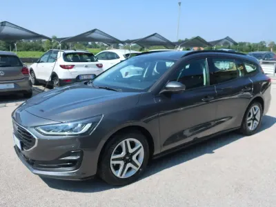 Usata Ford Focus Business Edition 120 CV (88 kW) 2022 Grigio metallizzato Station wagon