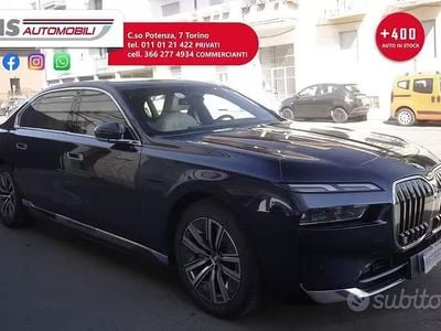 Usata BMW i7 135 kW (184 CV) 2023 Blu scuro Berlina