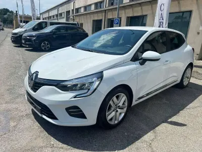 Usata Renault Clio V Zen 90 CV (66 kW) 2021 Bianco Berlina