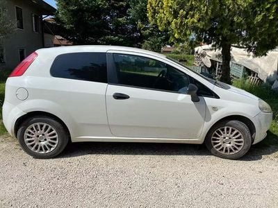 Usata Fiat Punto 75 CV (55 kW) 2009 Bianco Utilitaria