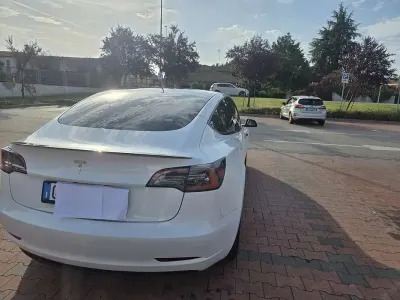 Usata Tesla Model 3 Standard Range 88 kW (120 CV) 2023 Berlina