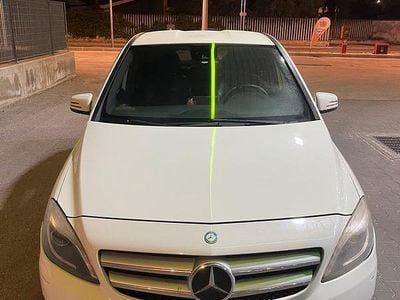 Usata Mercedes B200 156 CV (114 kW) 2011 Monovolume