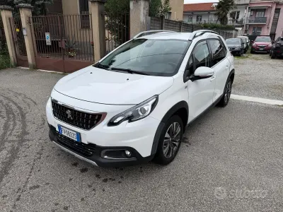 Usata Peugeot 2008 GTi 83 CV (61 kW) 2019 Bianco SUV