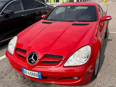 Usata Mercedes SLK200 120 CV (88 kW) 2006 Rosso Cabrio