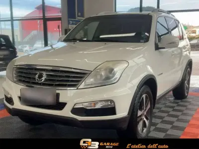 Usata SsangYong Rexton 155 CV (114 kW) 2015 Bianco SUV