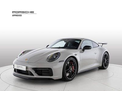 Porsche 911 Carrera 4 GTS