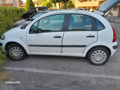 Usata Citroën C3 73 CV (53 kW) 2004 Bianco Berlina