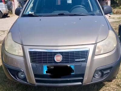 Usata Fiat Sedici Dynamic 120 CV (88 kW) 2009 Oro SUV