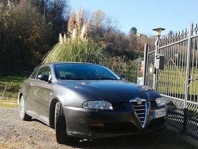 Usata Alfa Romeo GT 150 CV (110 kW) 2006 Nero Coupé