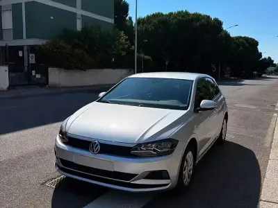 Usata VW Polo Trendline 65 CV (47 kW) 2018 Grigio Utilitaria