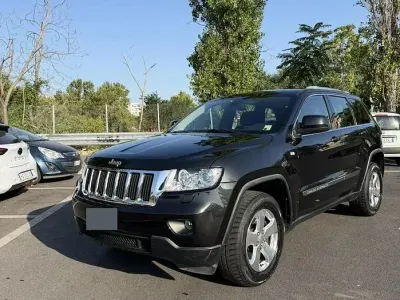 Usata Jeep Grand Cherokee 190 CV (139 kW) 2012 Nero SUV
