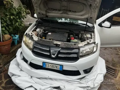 Usata Dacia Sandero 75 CV (55 kW) 2013 Bianco Berlina