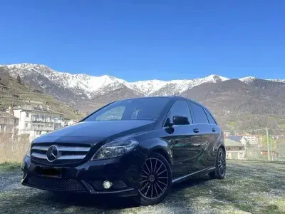 Usata Mercedes B180 Executive 109 CV (80 kW) 2012 Utilitaria