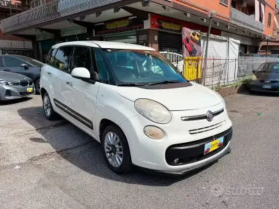 Usata Fiat 500L Living 105 CV (77 kW) 2016 Bianco Monovolume