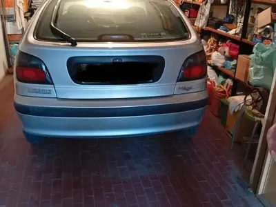 Brugt Renault Mégane II 107 HK (78 kW) 2002 Grå Hatchback