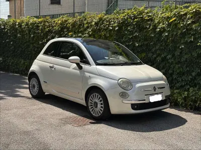 Usata Fiat 500 Lounge 101 CV (74 kW) 2008 Bianco Utilitaria