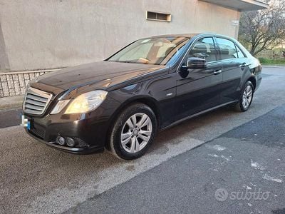 Usata Mercedes E220 Executive 170 CV (125 kW) 2010 Nero Berlina
