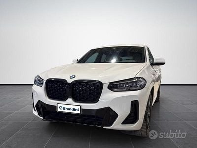 Usata BMW X4 M Sport 249 CV (183 kW) 2022 Alpinweiss pastello SUV
