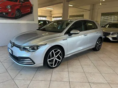 Usata VW Golf VII Style 150 CV (110 kW) 2021 Grigio Utilitaria
