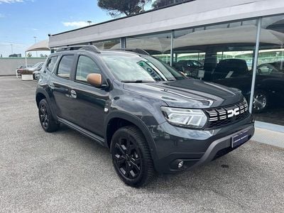 Usata Dacia Duster 101 CV (74 kW) 2023 Gray SUV